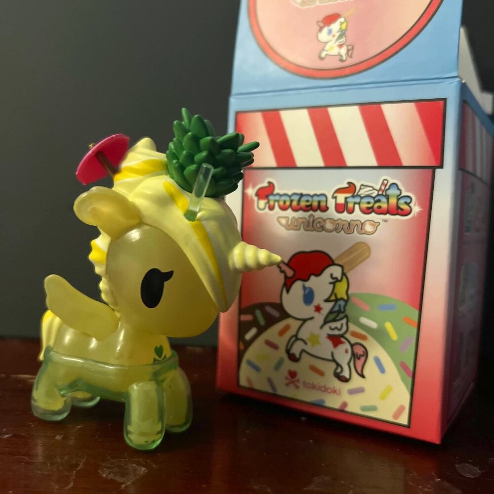 Tokidoki Unicorno Frozen Treats Series "Aloha Swirl" figure